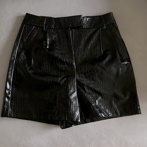 leather (faux) crocodile design black shorts            Express Size 00